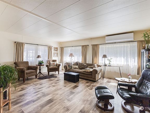 4th image of 6109 79th Street Ct E #6
