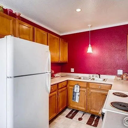 3 bed, 1360 sqft, $1,600 — Photo 1