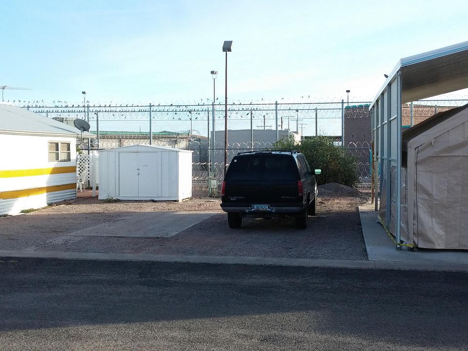 2nd image of 407 E Palo Verde Ln