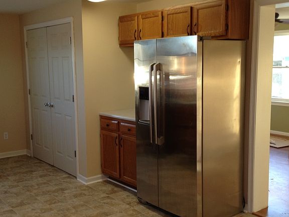 Kitchen, refridgerator