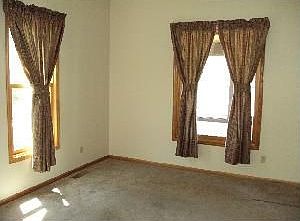 5th image of 1911 Johnson St NE