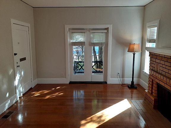 3rd image of 3427 J St APT 1