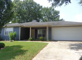 136 Scotty Ln, Enterprise, AL 36330