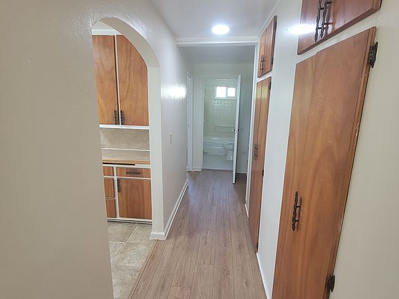 5th image of 1223 Colby Ave #1223