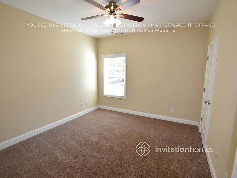 5561 Hickory Stone Dr — Photo 8