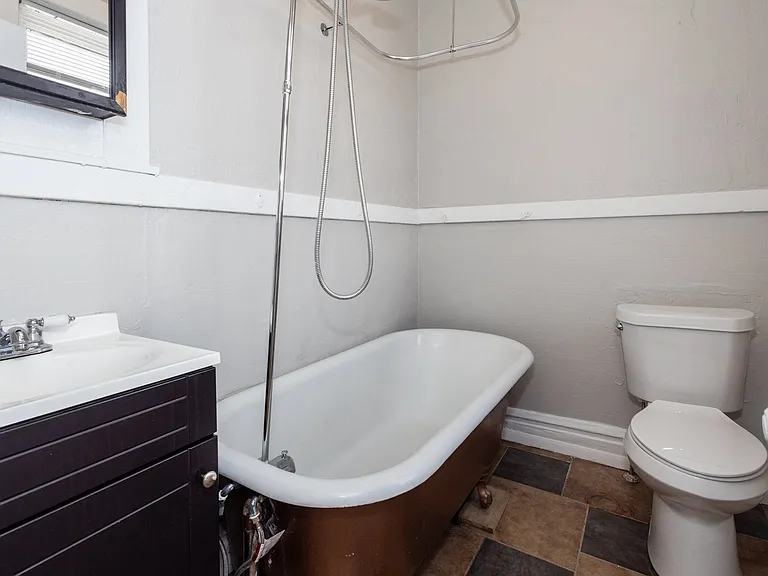 1444 N Lafayette St — Photo 16