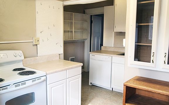 5th image of 2217 Belmont Blvd #2A