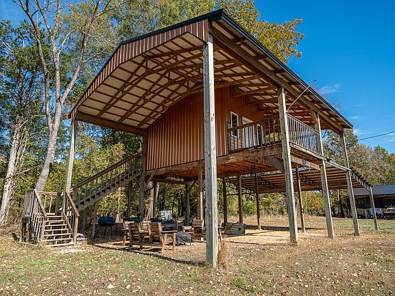 3rd image of 330 Jetter Rd