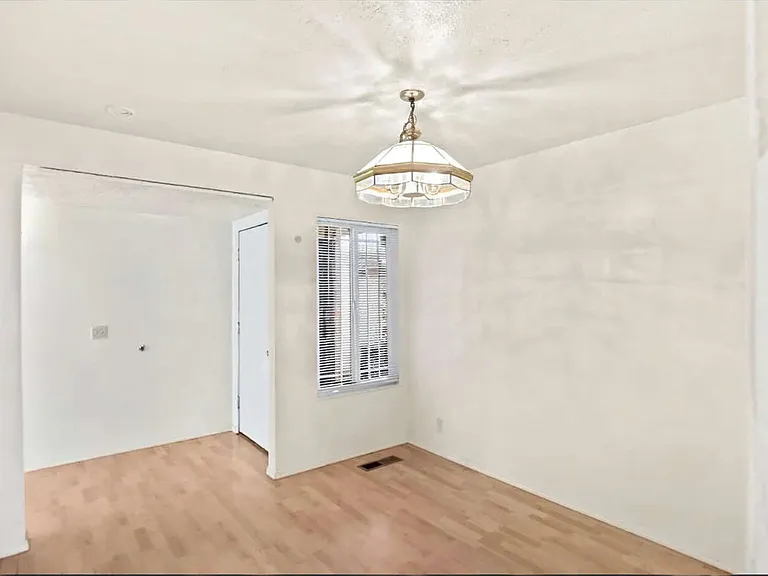 335 Spode Way — Photo 9