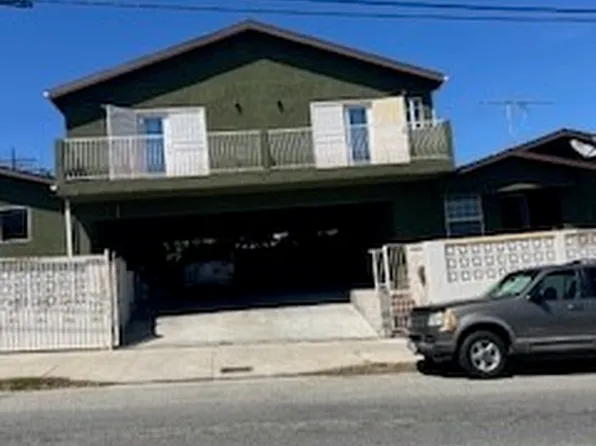 586 W 1st St, San Pedro, CA 90731