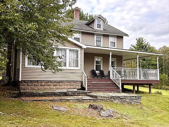 405 Lily Lake Rd, Dalton, PA 18414