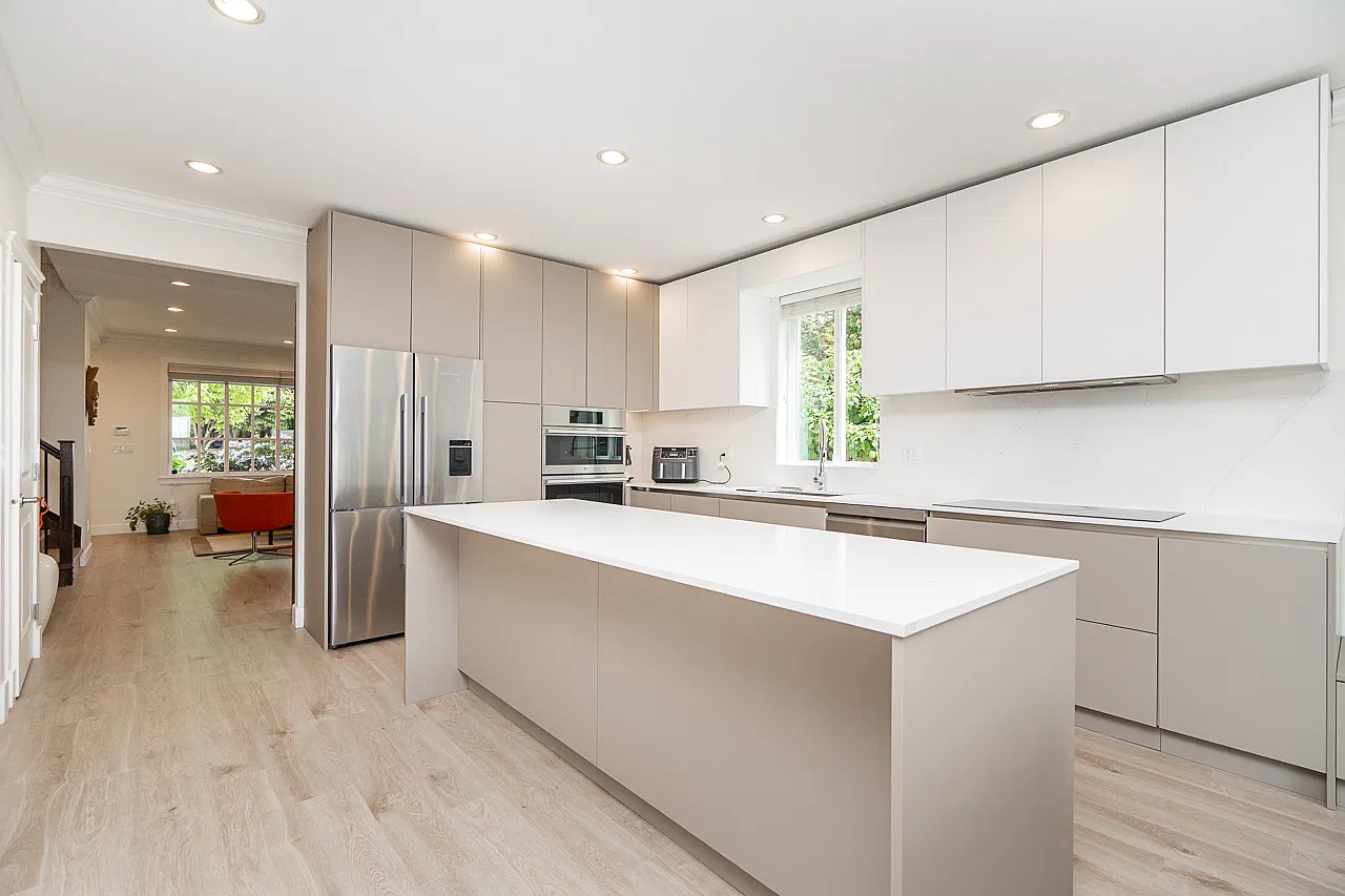 5 bed, 2732 sqft, $6,500 — Photo 3