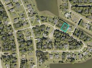 839 Geneva St E, Lehigh Acres, FL 33974