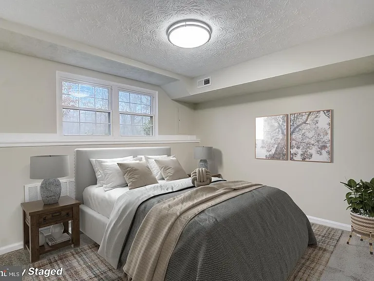 1011 Ellicott Dr — Photo 12