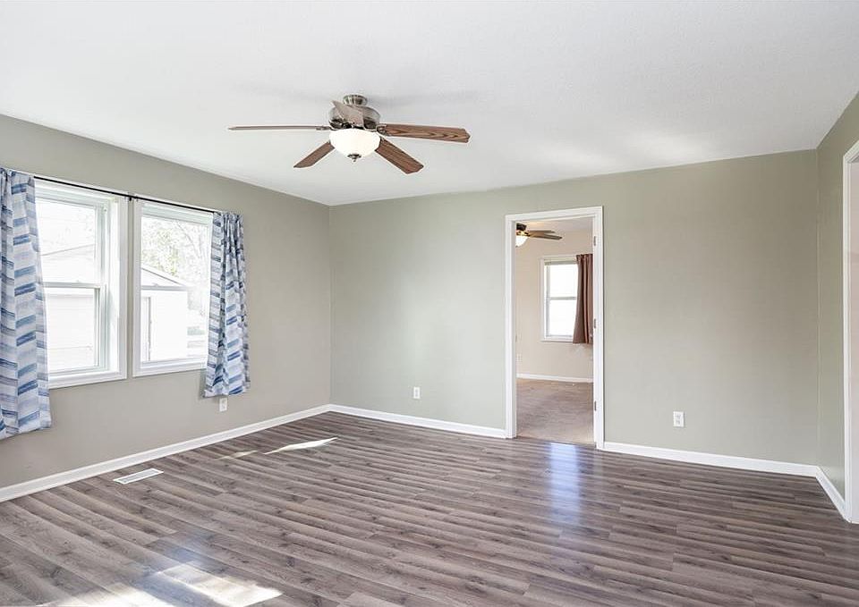 204 N 2nd St, Wathena, KS 66024 Zillow