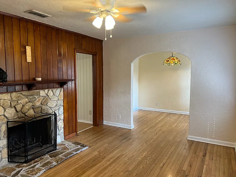1522 Murray Dr — Photo 11