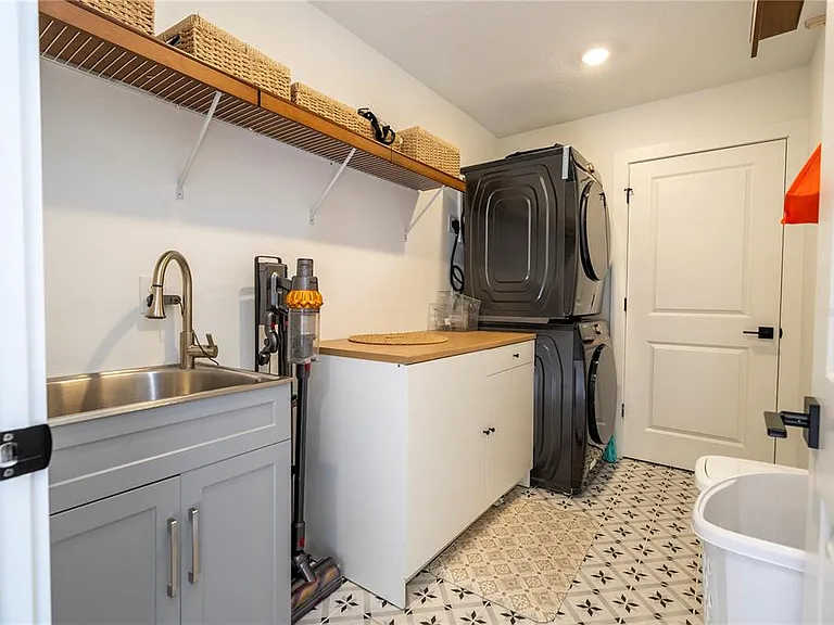 2184 Broadbrook Dr — Photo 54