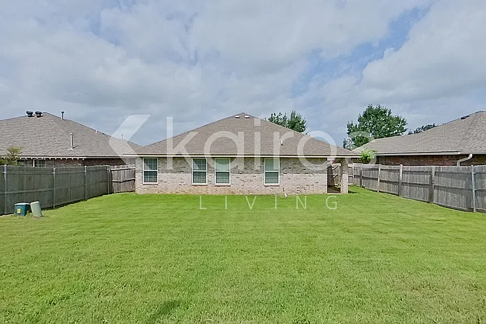 4209 Snowy Owl Dr — Photo 18