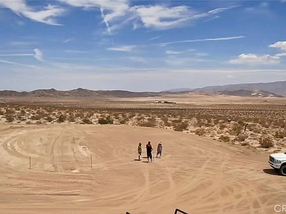 5th image of 2749 Delaware Ave