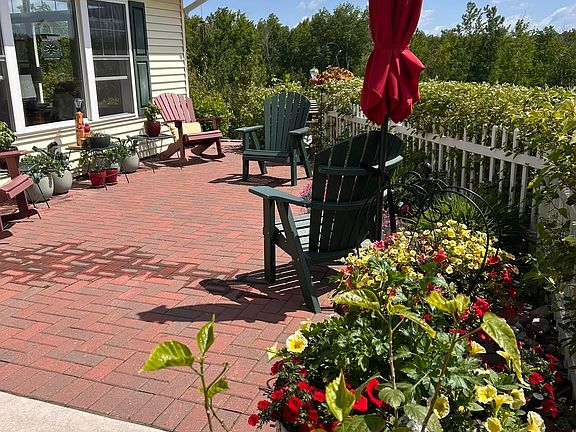 3rd image of 341 Coffee Creek Blvd