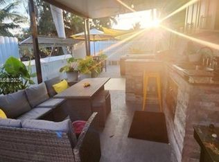 3324 NW 14th St #2, Miami, FL 33125