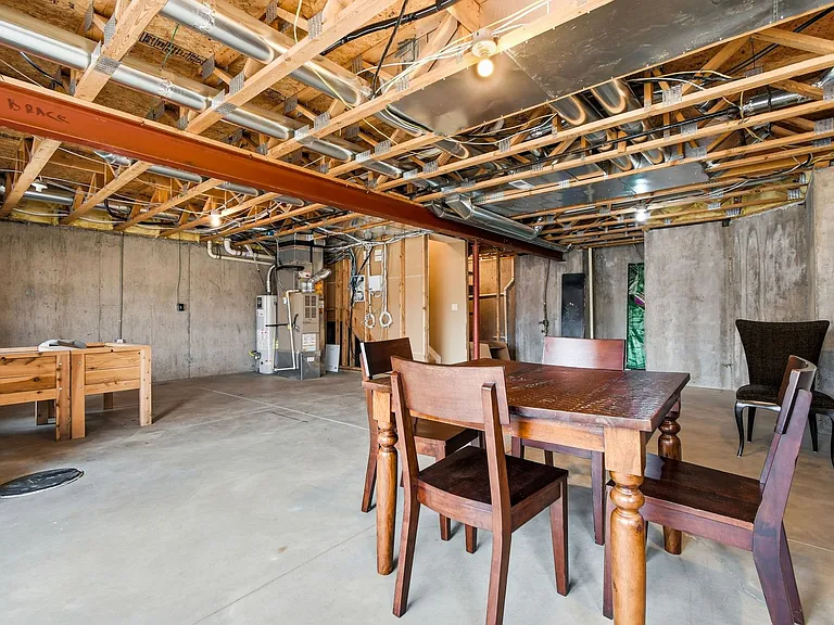 11865 E Maplewood Ave — Photo 33