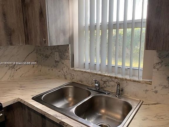 3rd image of 3090 Coral Springs Dr APT 3