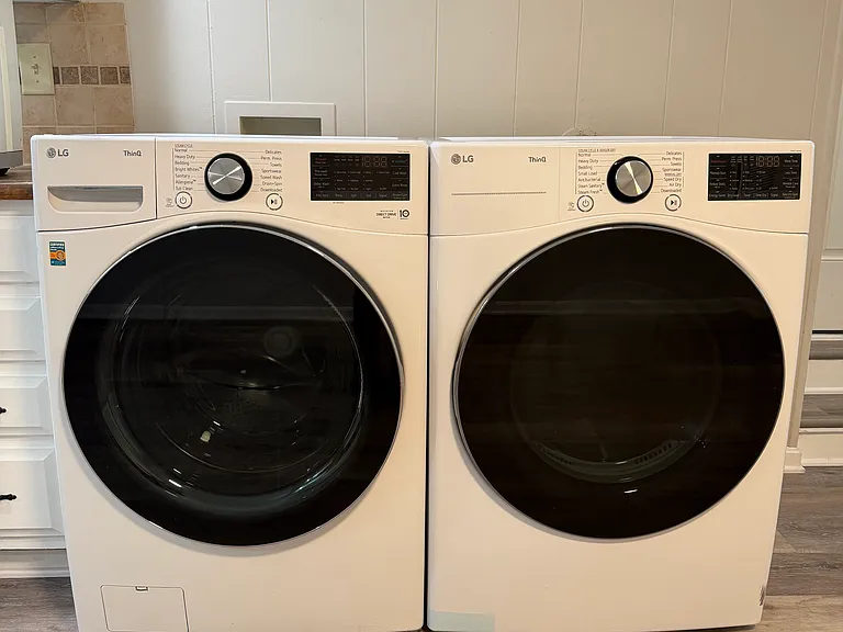 New washer and dryer included!