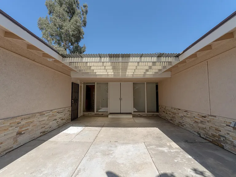 7325 Layton St — Photo 3