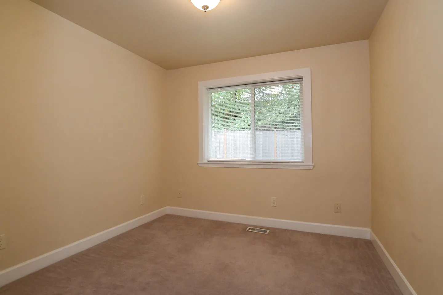 Private Bedroom in Charming Beacon Hill Home With Lush Backyard — Photo 1
