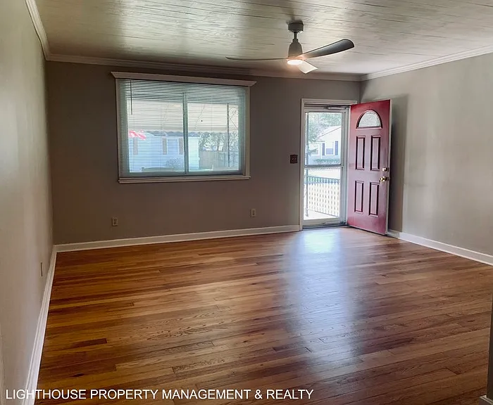3331 Sylvia St — Photo 5