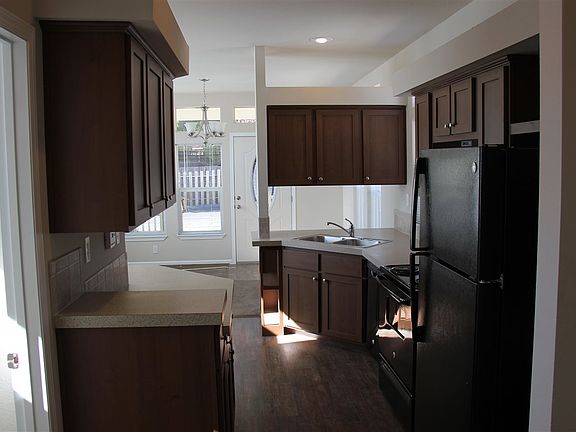 5th image of 508 Evergreen Ln Spc 6