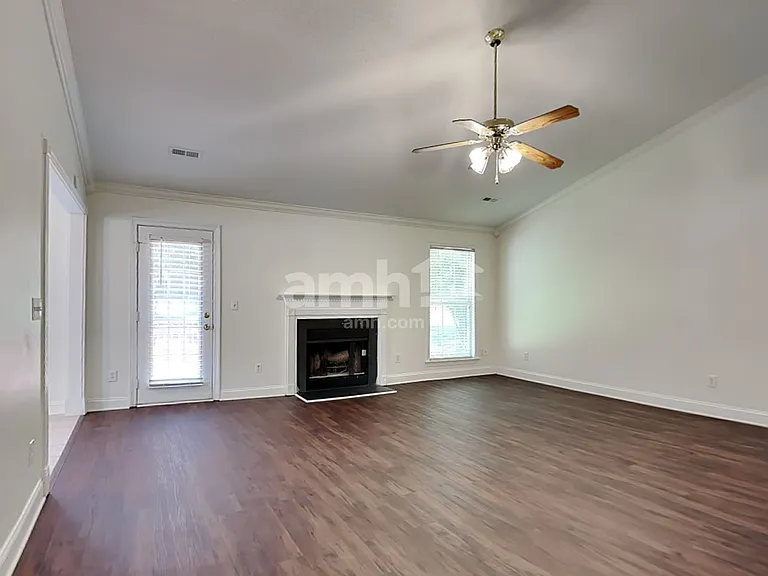 550 Orchard Ridge Ln — Photo 8