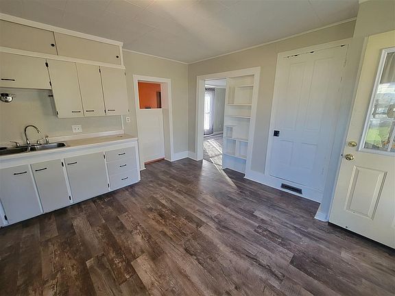 4th image of 888 Howard Ave
