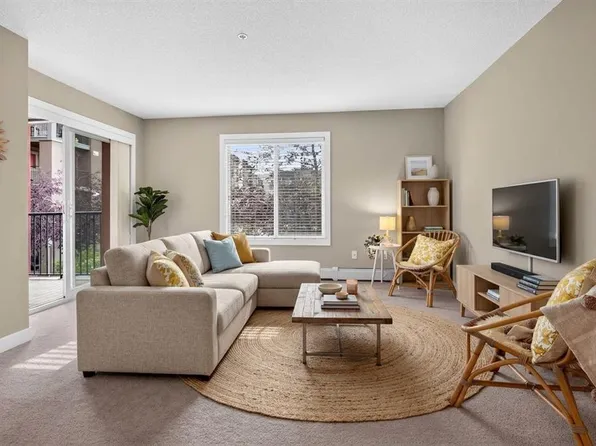 403 S Mackenzie Way SW #2206, Airdrie, AB T4B 3V7