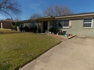 805 W Billington Dr, Robinson, TX 76706