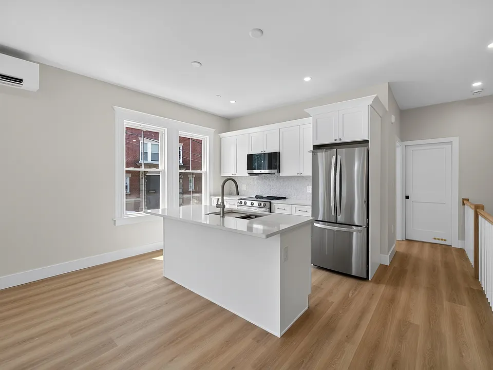 533 Washington St #1