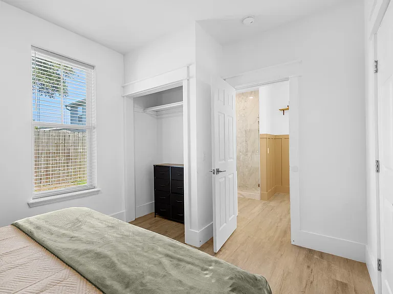 4320 Catherine St — Photo 16