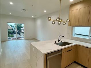 611 W 41st Pl UNIT 1/2, Los Angeles, CA 90037