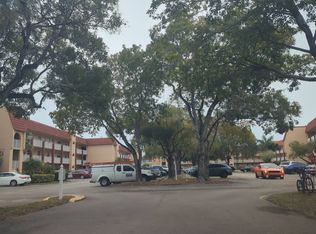 9020 Sunrise Lakes Blvd, Fort Lauderdale, FL 33322