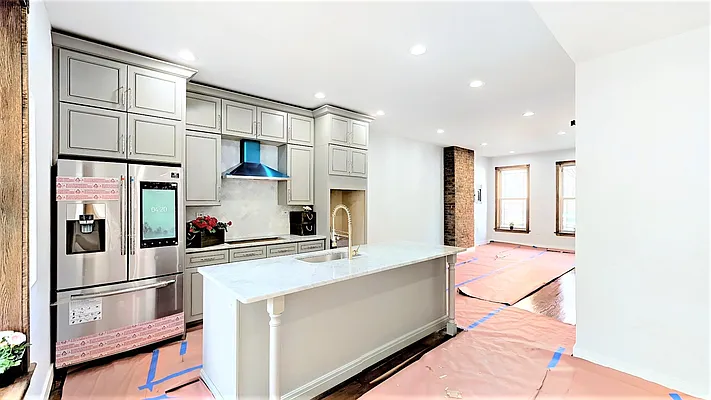 Sold by Corcoran | media 22