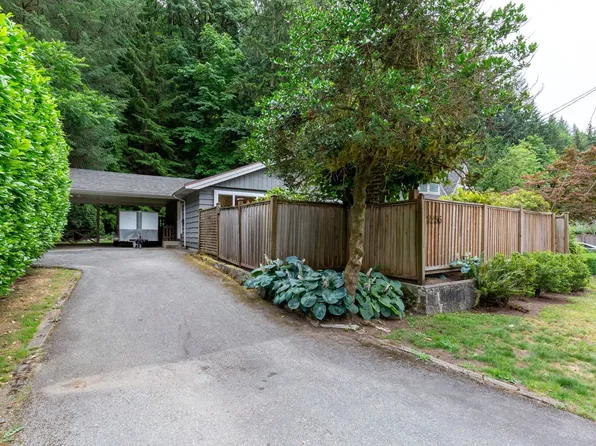2256 Chapman Way, North Vancouver, BC V7H 1W1