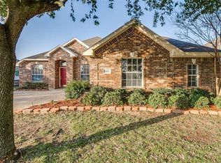 4211 Foxborough Trl, Arlington, TX 76001