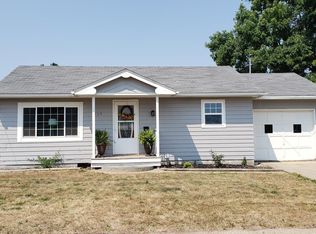 515 E Jackson St, Centerville, IA 52544