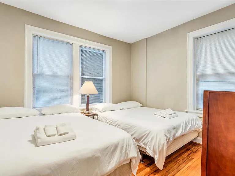 4933 Odell St #1W — Photo 18