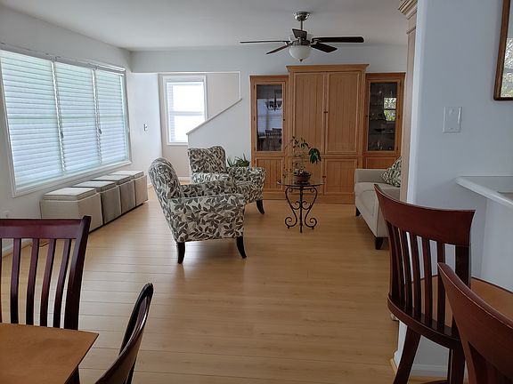 "Silhouette" blinds.