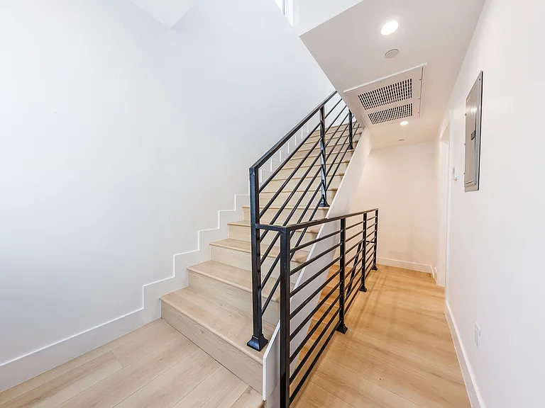 1063 S. Corning St. — Photo 19