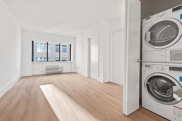 Rented by Greystar | media 1