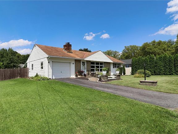 2nd image of 3771 Fleetwood Dr