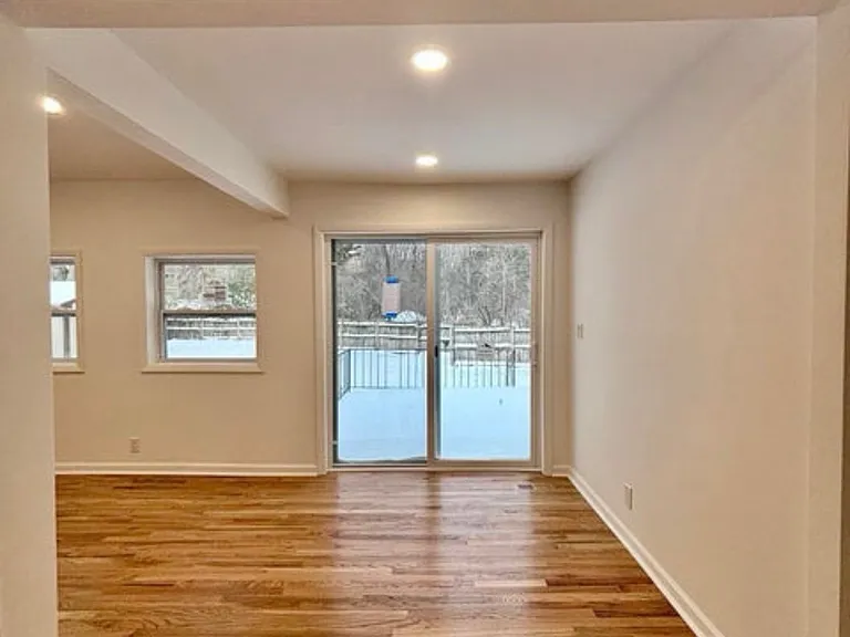 325 Winwood Ave — Photo 19